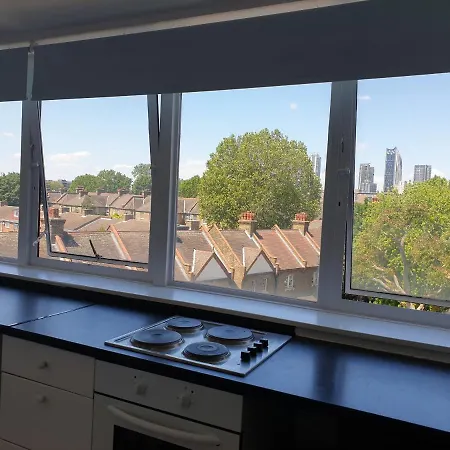 Elephant & Castle - Zone 2 - Private Rooms - Shared Bathroom London Exterior photo