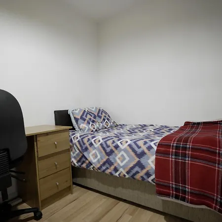 Elephant & Castle - Zone 2 - Private Rooms - Shared Bathroom London Exterior photo
